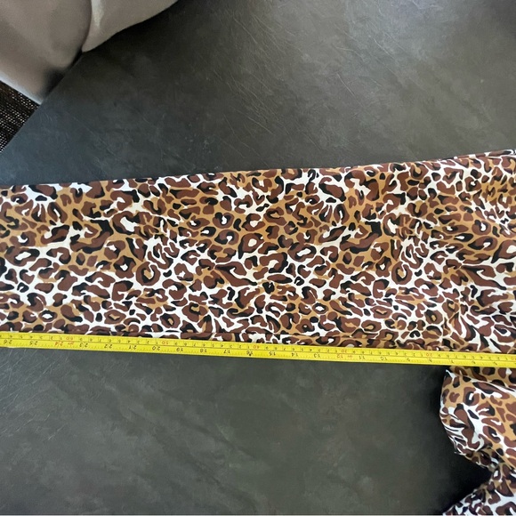 Lilly Pulitzer Kelly Leopard Print Pants - Picture 5 of 6